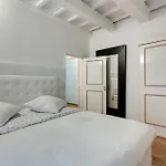 Exclusive Duomo Apartment