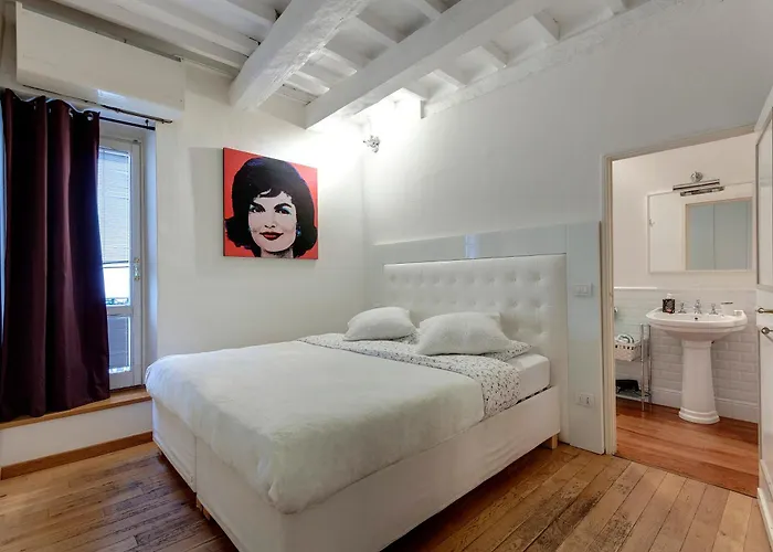 Exclusive Duomo Apartment
