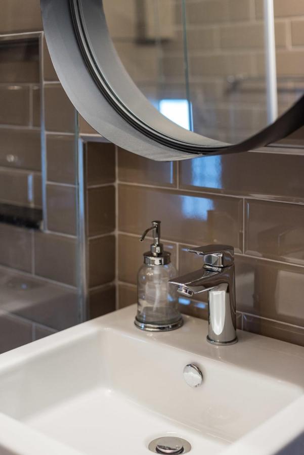 Hearth Of In Great Location Apartment *