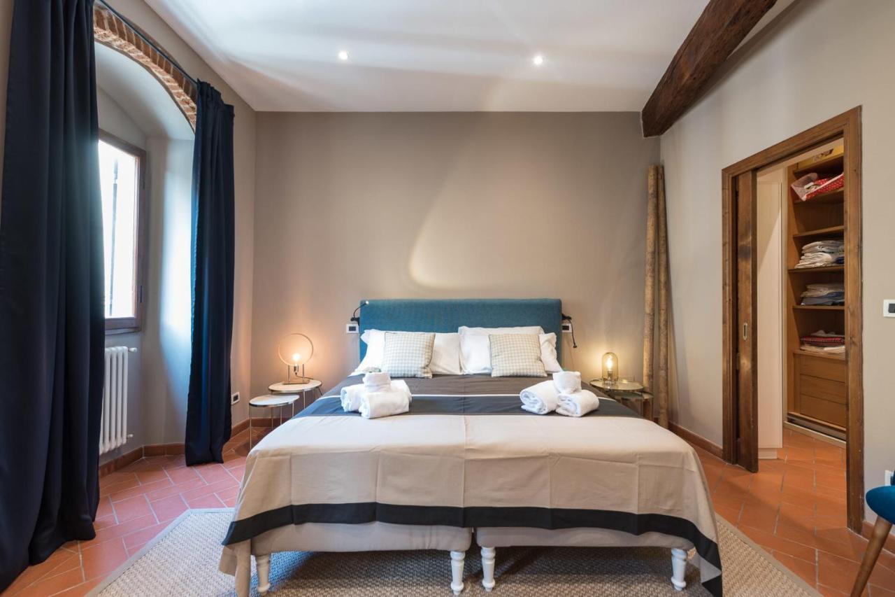 Hearth Of In Great Location Apartment