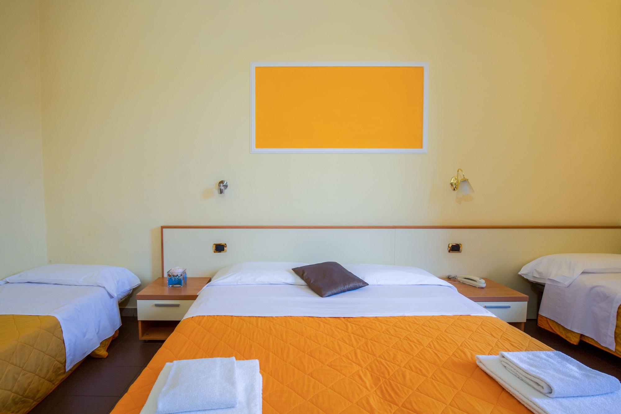 Angelica Hotel 2*