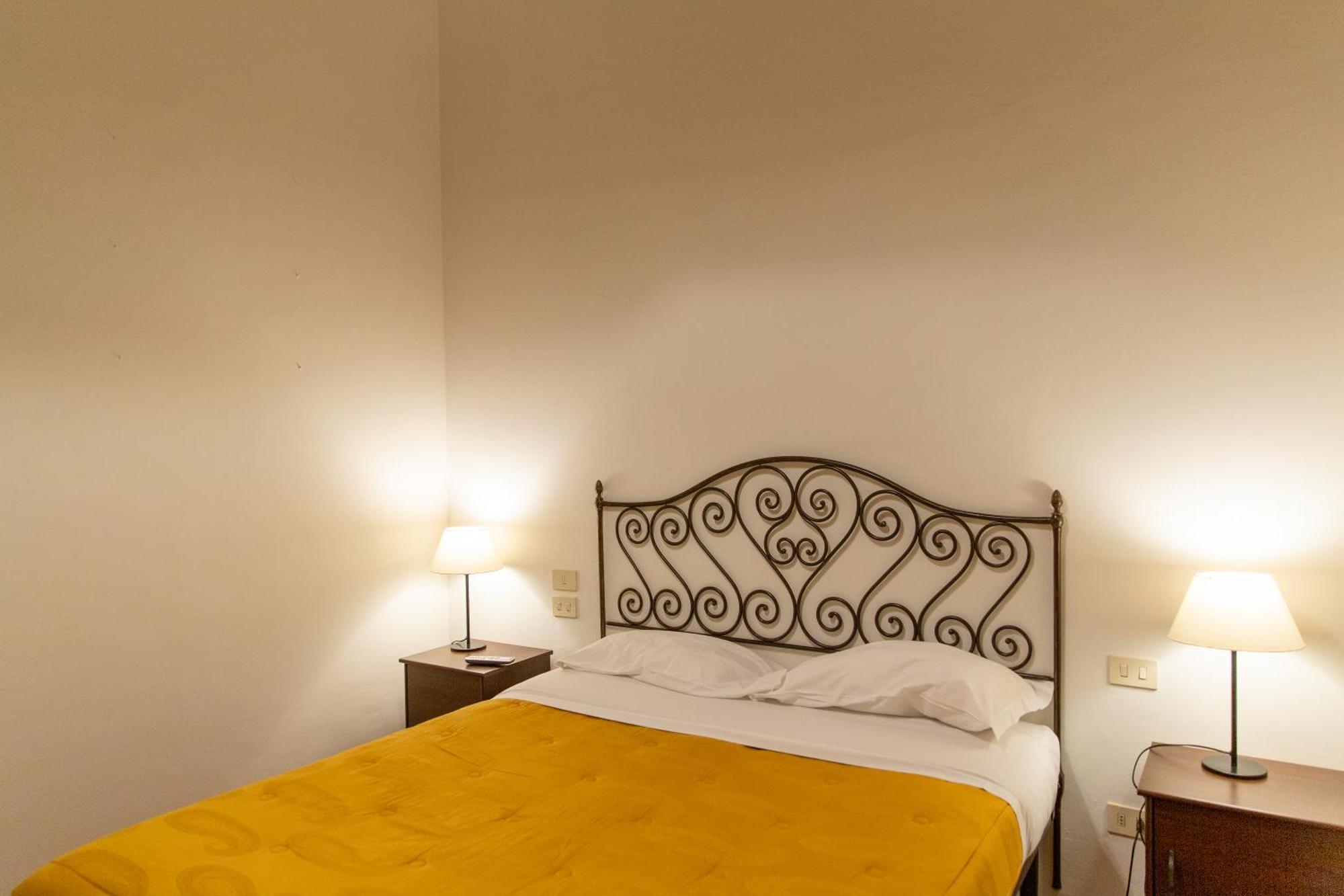 Stile & Comfort Near P. Signoria Apartment