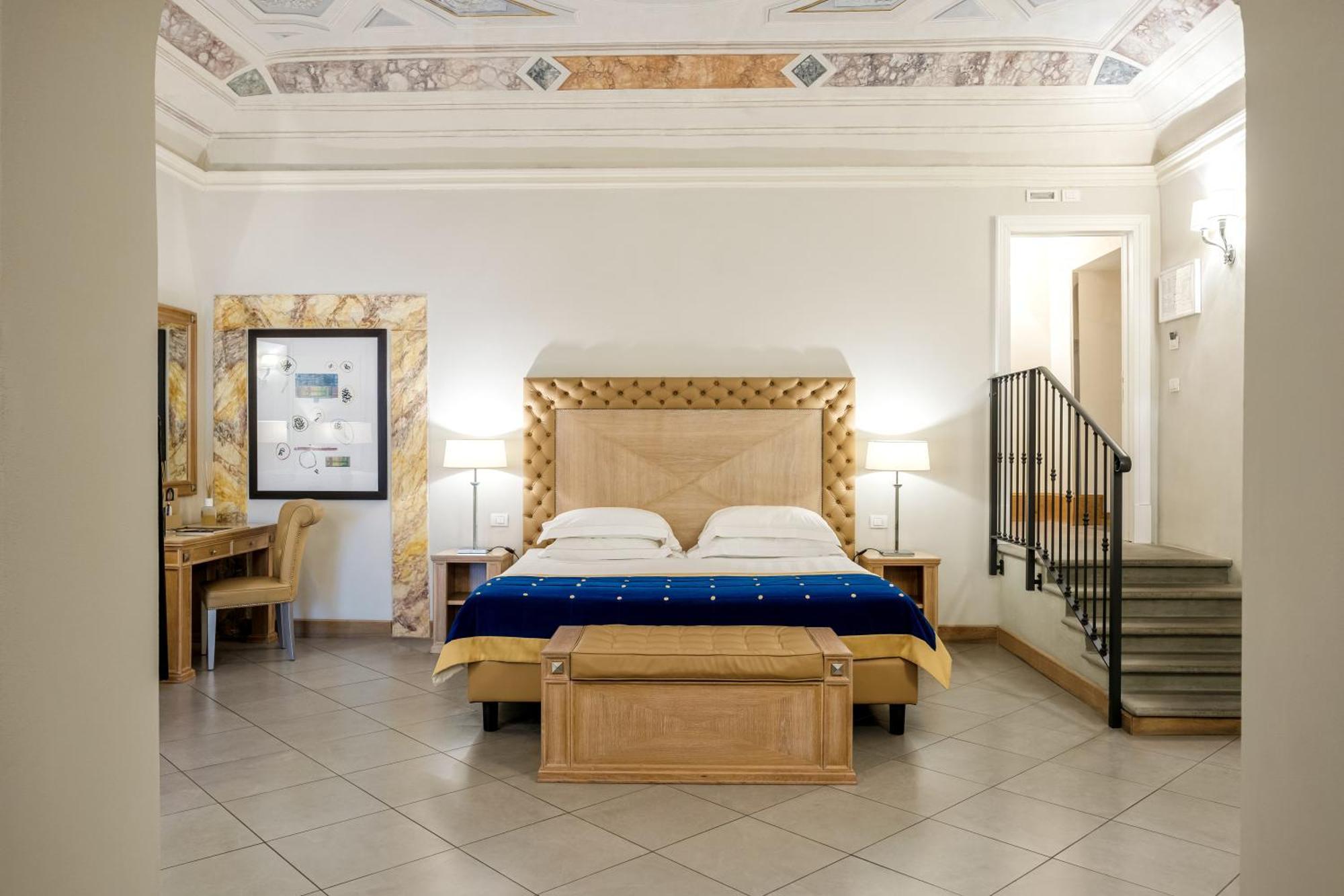 Tolomei & Hotel Florence