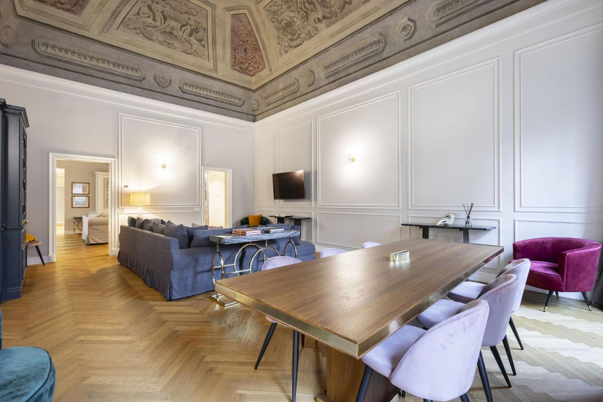 Apartment Albizi Penthouse Luxury In By Palazzo Pazzi Vitali