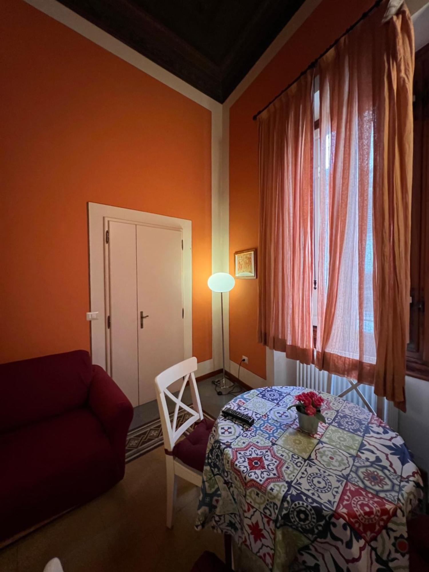 Tosca Apartment Florence