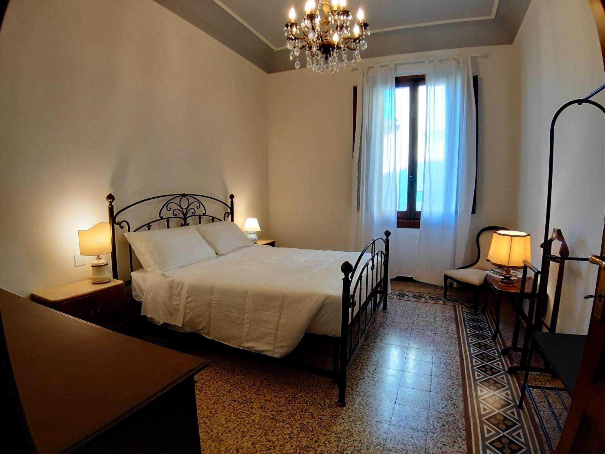 Florence Homestay *