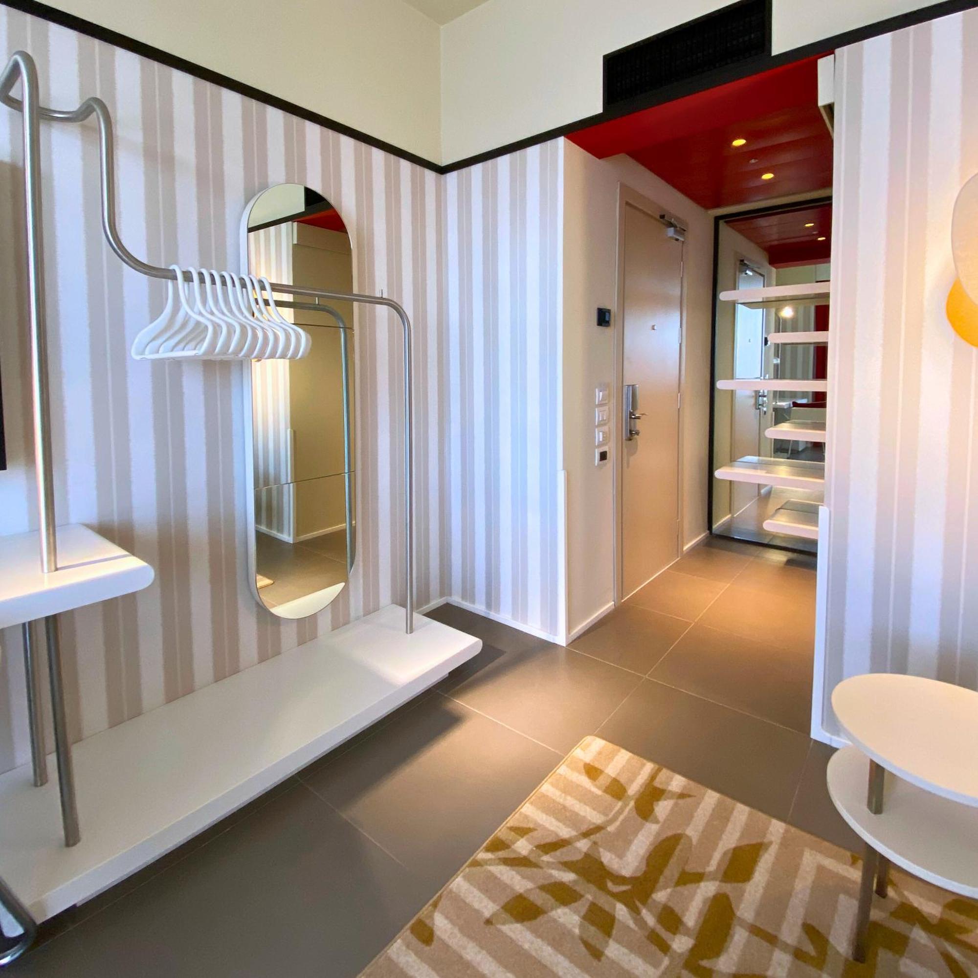 Hotel Indigo By Ihg 4*