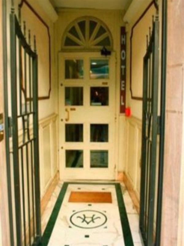 Hotel Spagna 2*