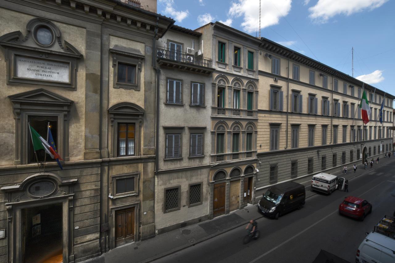 Residenza Conte Di Cavour & Rooftop Maison d'hôtes Florence