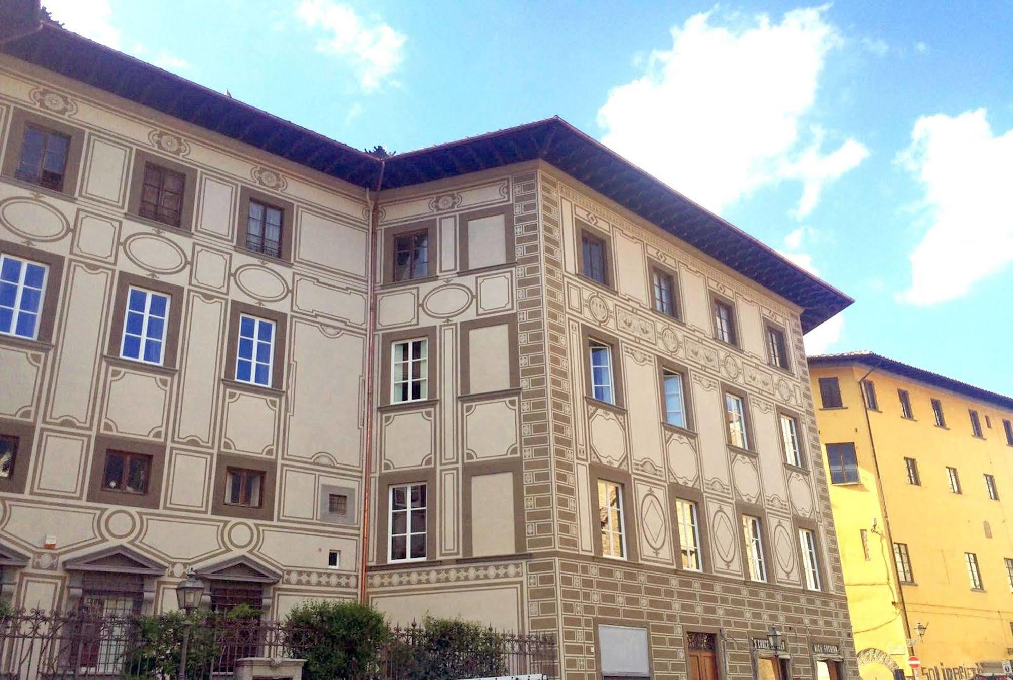 La Maison Du Sage Couette-café Florence