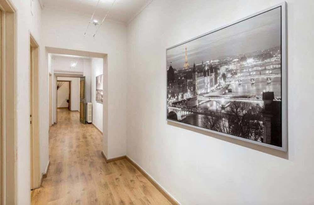 Gallery Hotel