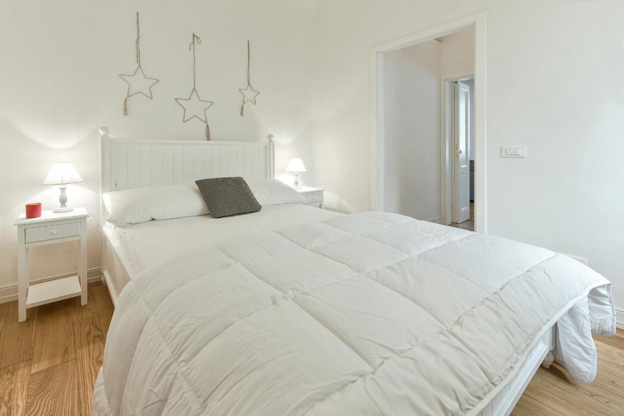 Apartment - Oltrarno Elegance Florence