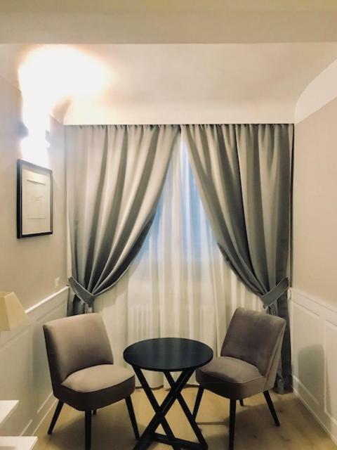 Booking Florence Apartment *