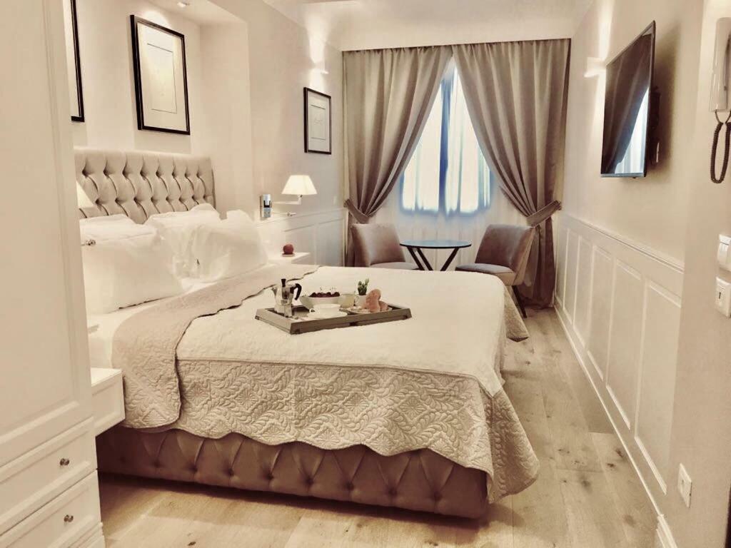 Booking Florence * Florence