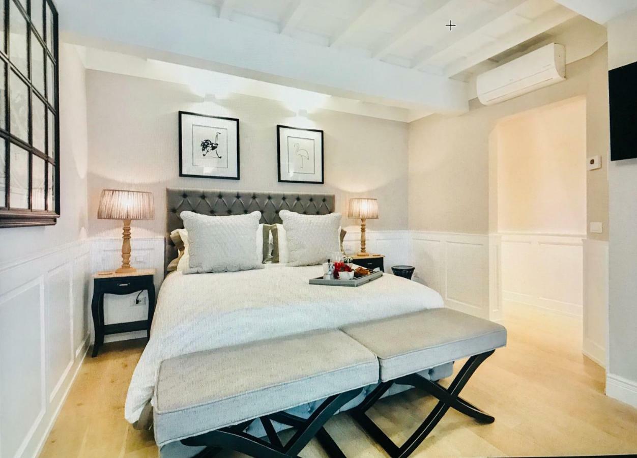 Booking Florence Apartment *