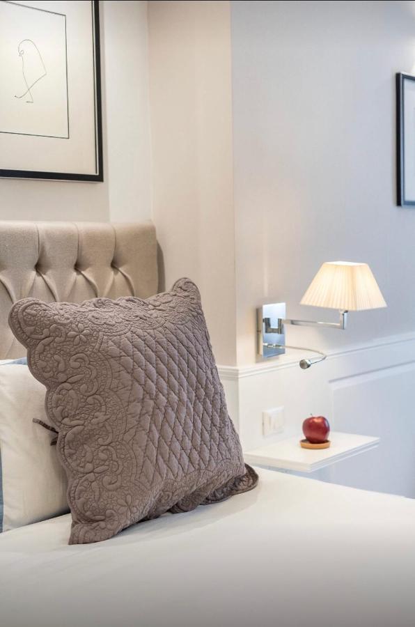 Booking Florence Apartment *
