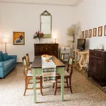 Artistic Home Florence