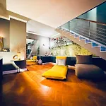 Central Romantic Luxury Penthouse