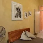 Cozy Hideaway In The City Center