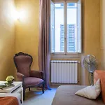 Cozy Hideaway In The City Center