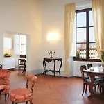 Lungarno Serristori