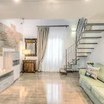 Signoria Elegant Apartment By Mmega