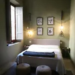 Wine Apartments Florence Biancone