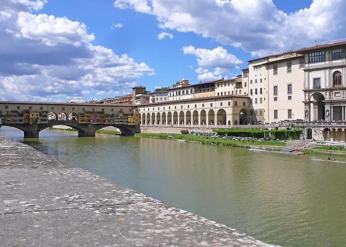 Lungarno Serristori