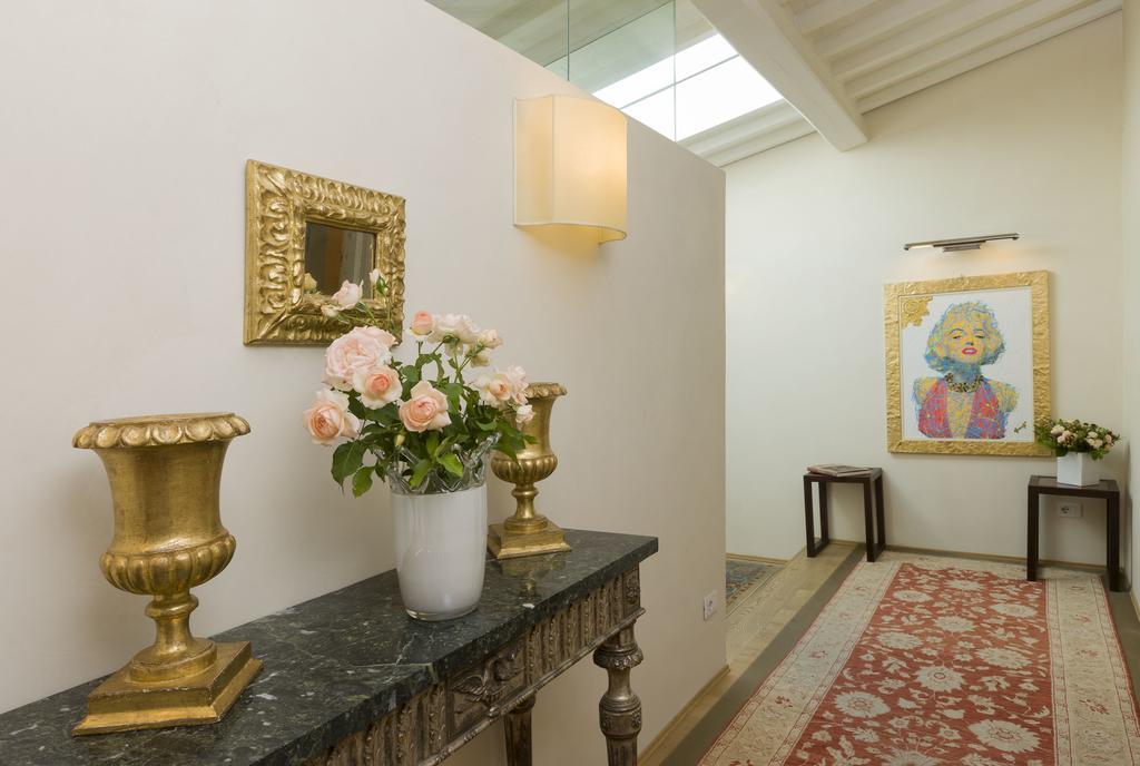 Bed & Breakfast D'epoca In Palace Florence