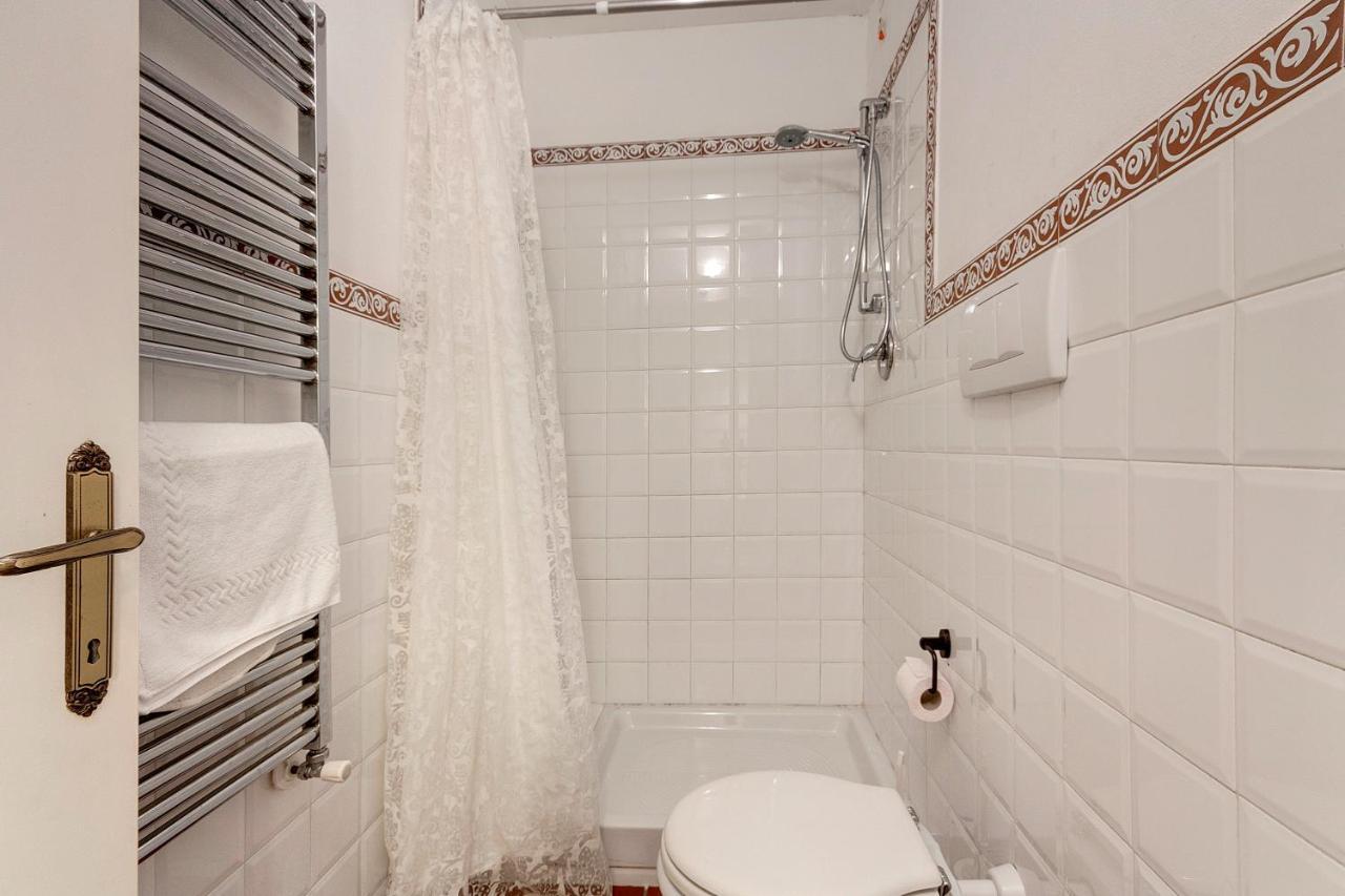 Apartment Leoni 10 *