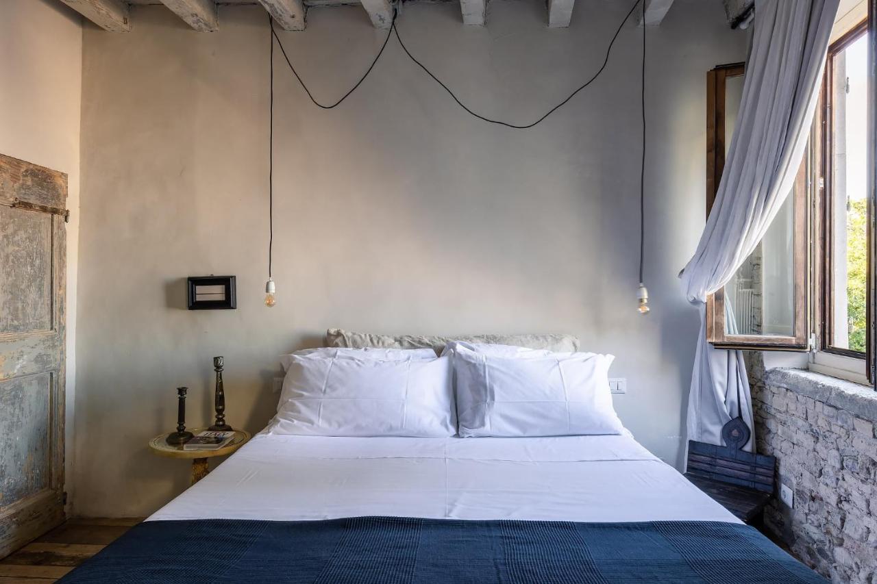La Maison At The Old Bridge Apartment
