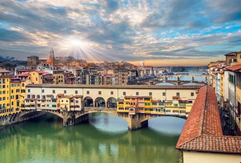 Appartement Ponte Vecchio Elegante Domus Florence