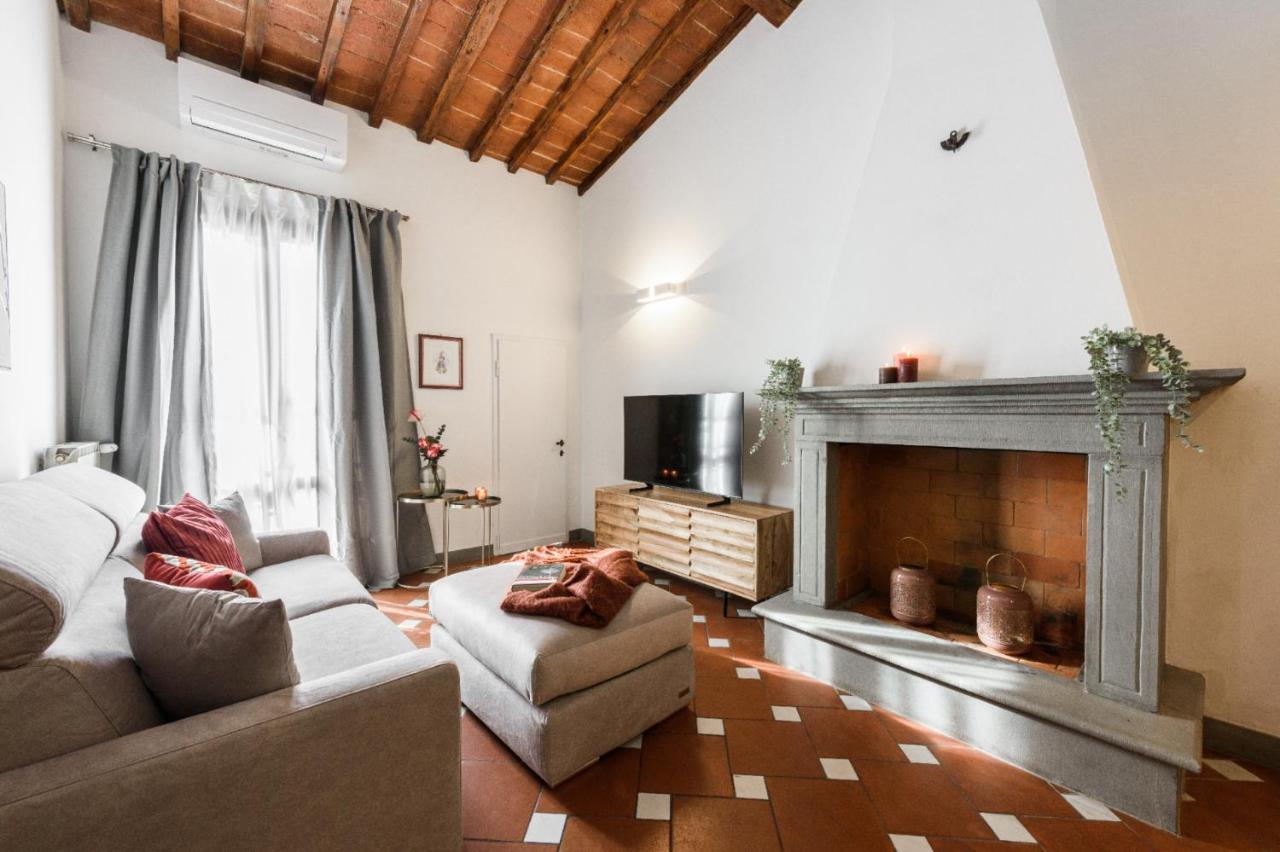 Florence- Faenza Terrace Apartment