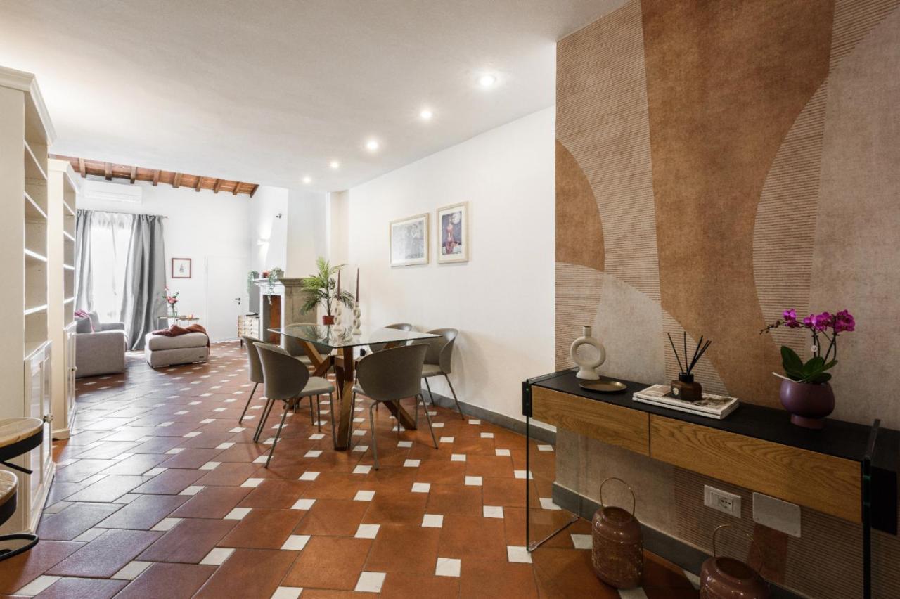 Florence- Faenza Terrace Apartment
