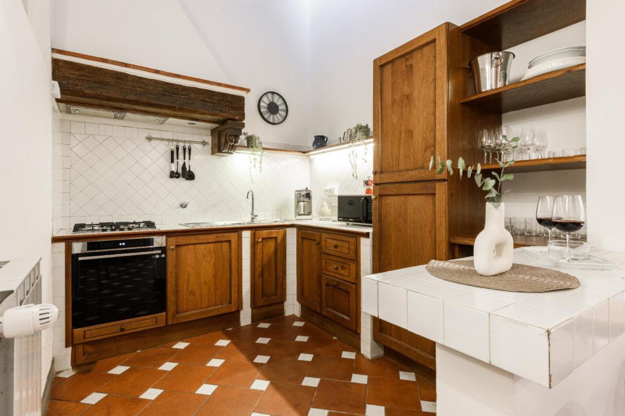 Florence- Faenza Terrace Apartment *