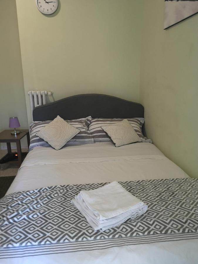 21 Mini-hôtel *