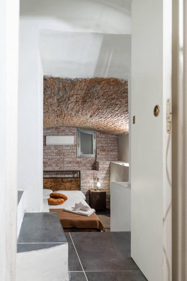 Underground Loft Apartment *