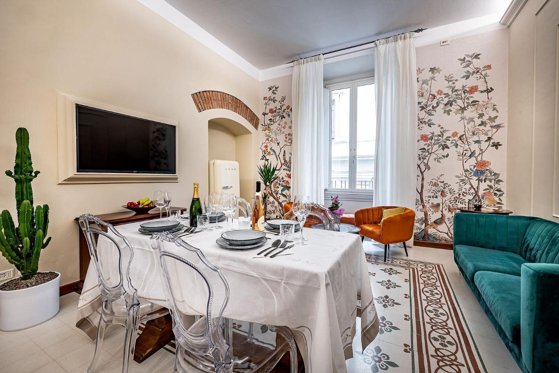 Apartment Three Via Roma Florence