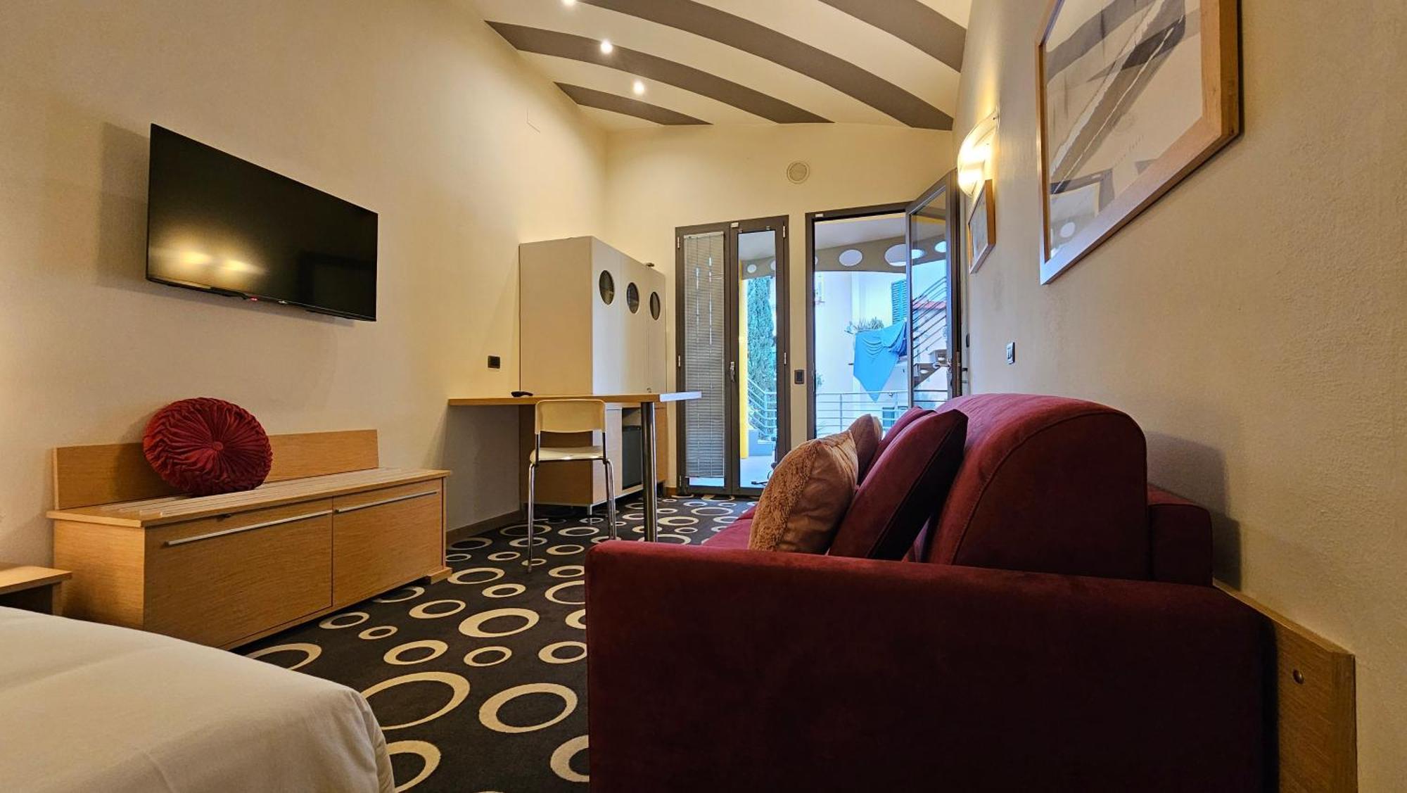 Aparthotel Select Executive 4*