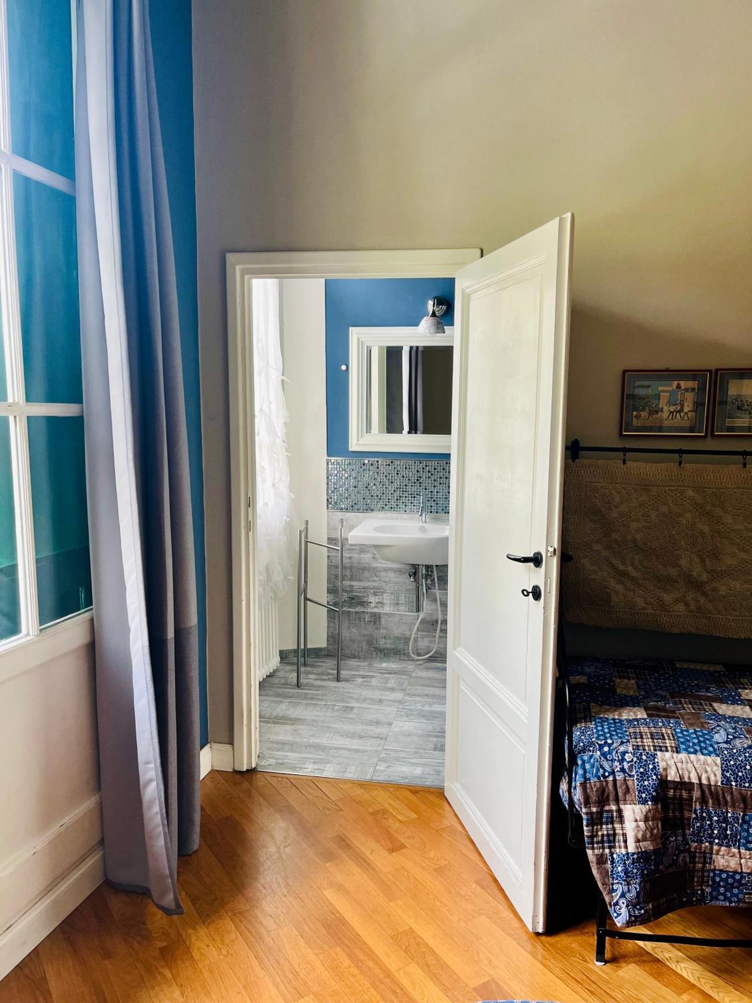 Albero Mago Guest house *
