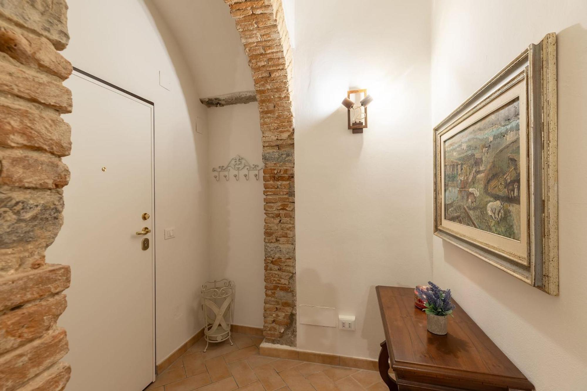 Santacroce Nest-hosted By Sweetstay Apartment Florence