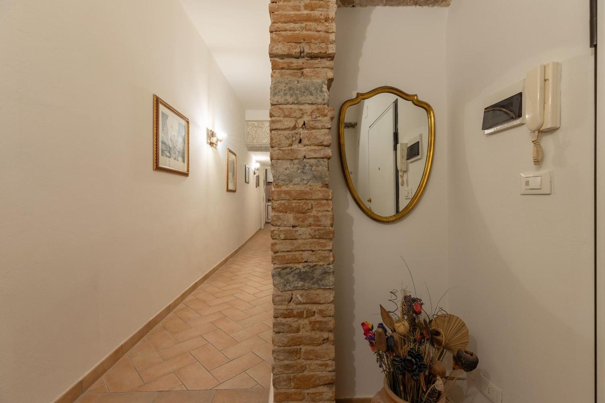 Santacroce Nest-hosted By Sweetstay Apartment