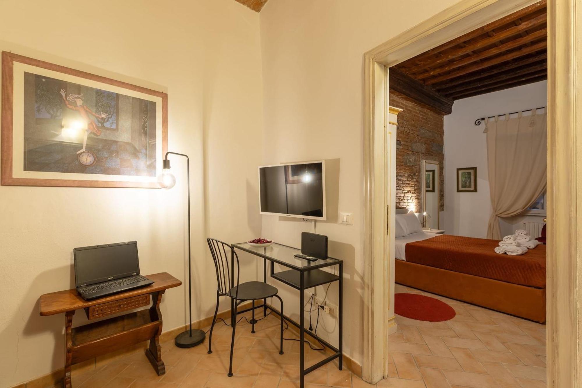 Apartment Santacroce Nest-hosted By Sweetstay Florence