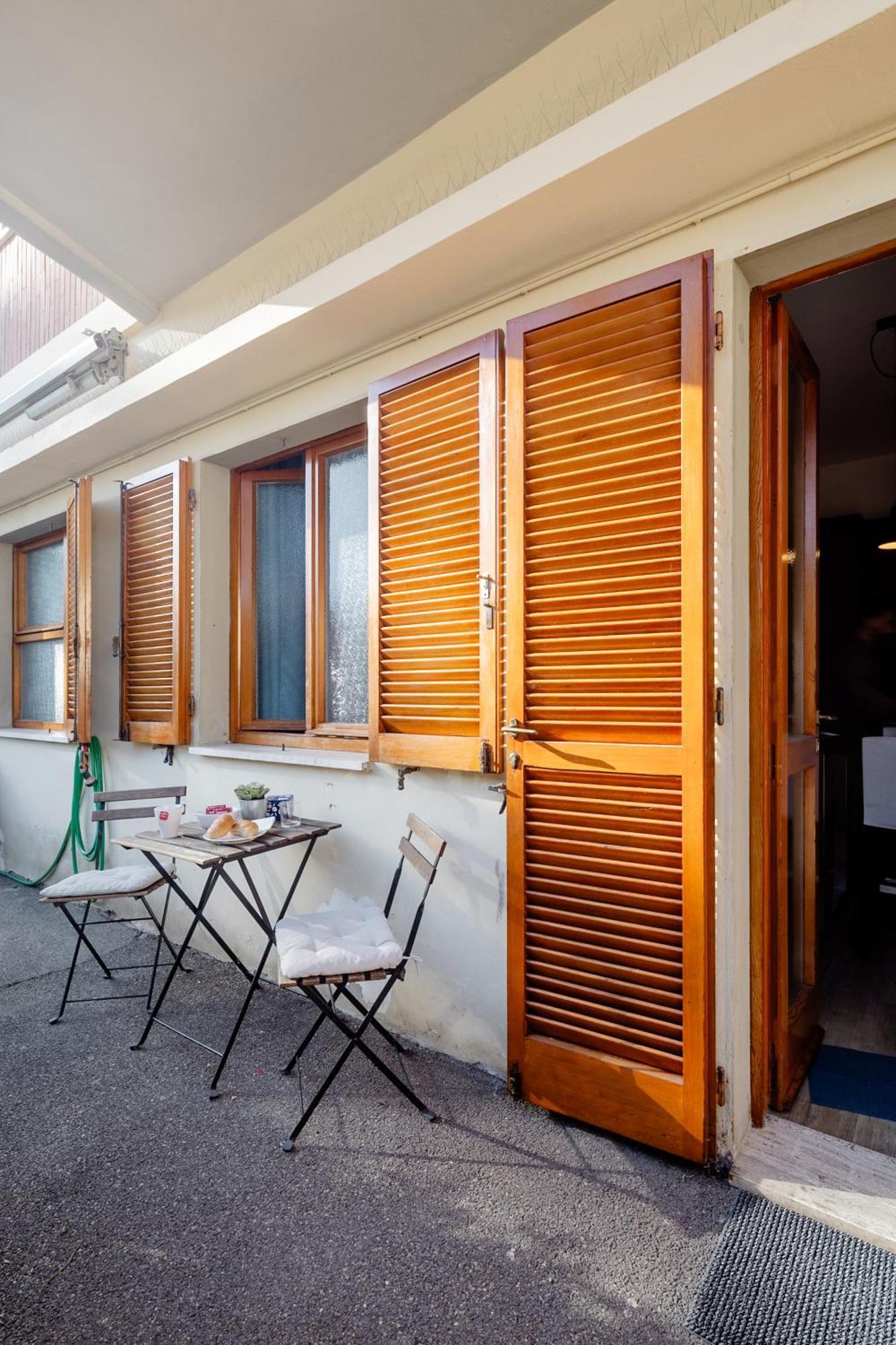 Apartment Open The Classic Wooden Shutters At A Cozy Nest Florence