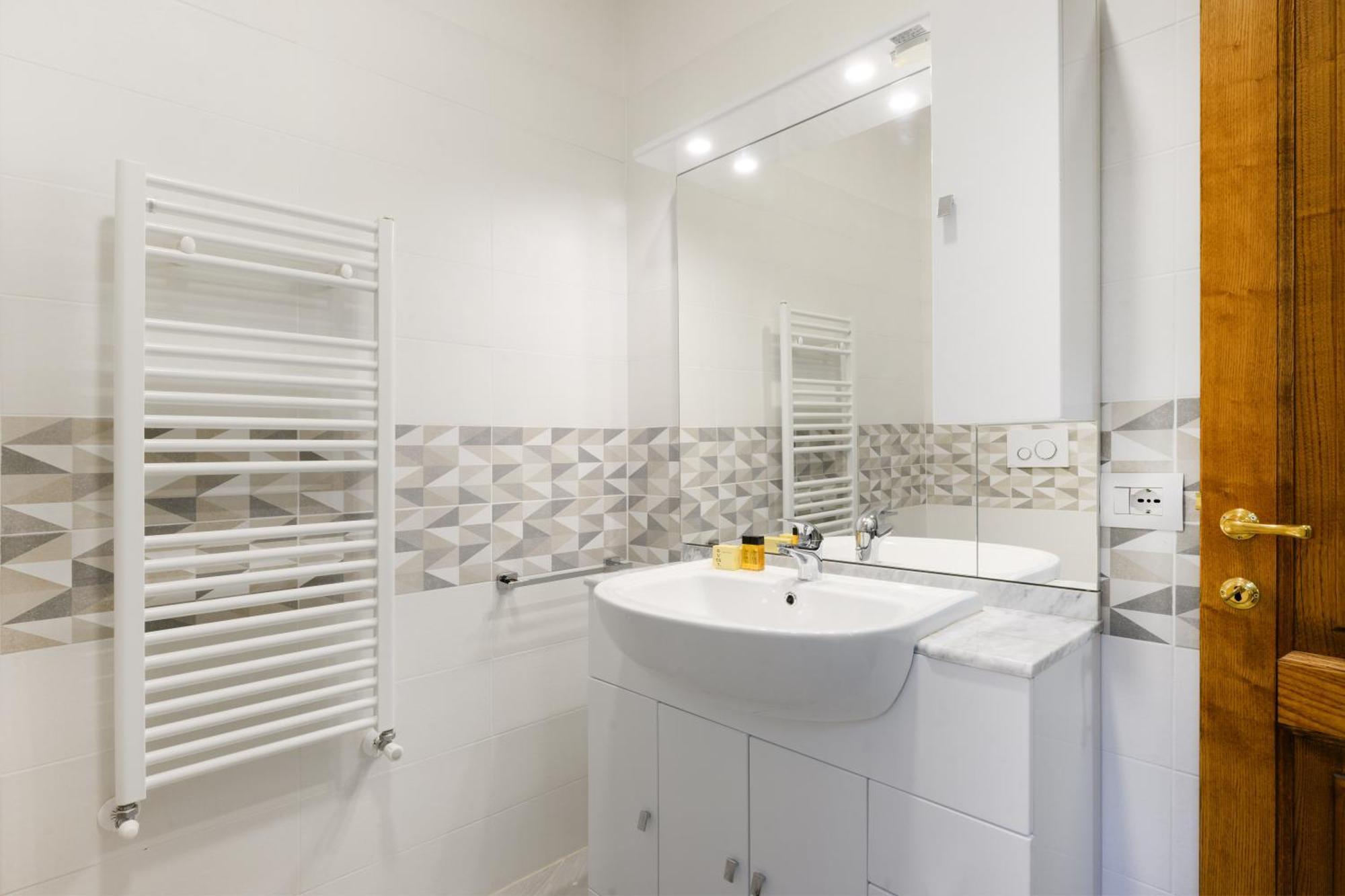 Angelico Comfort Apartment