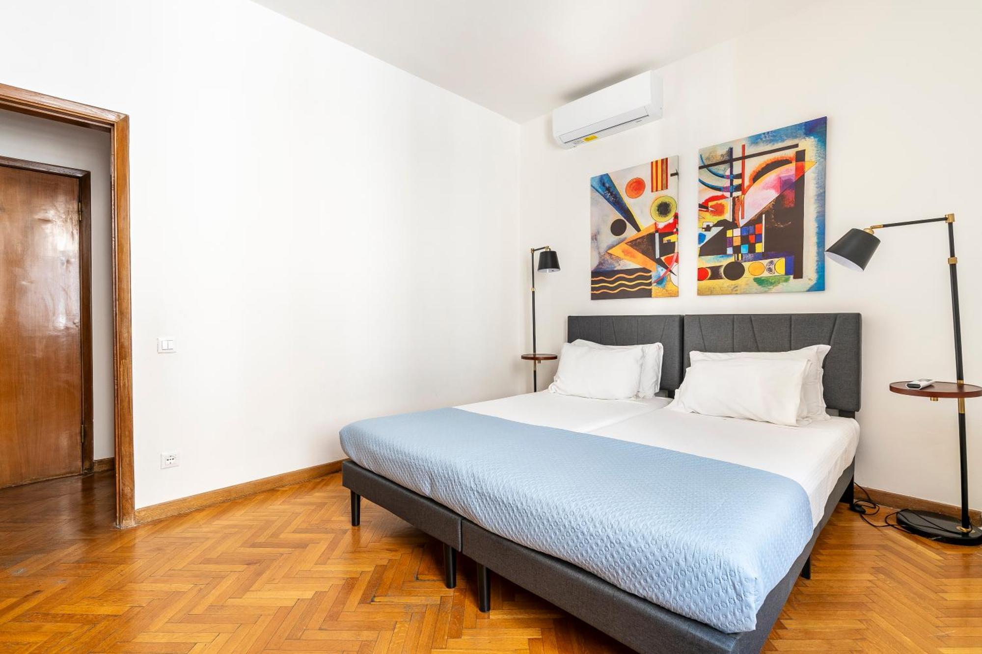 Bargellini 12 Apartment