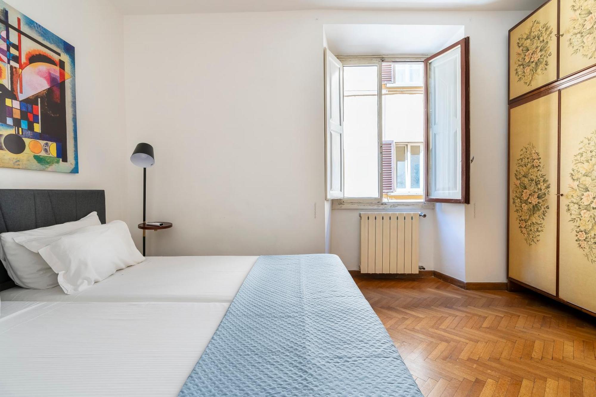 Apartment Bargellini 12