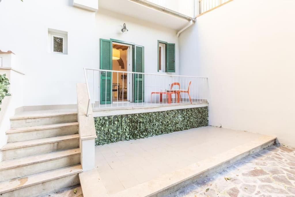 Apartment Careggi, Meyer, Cto Con Giardino Florence