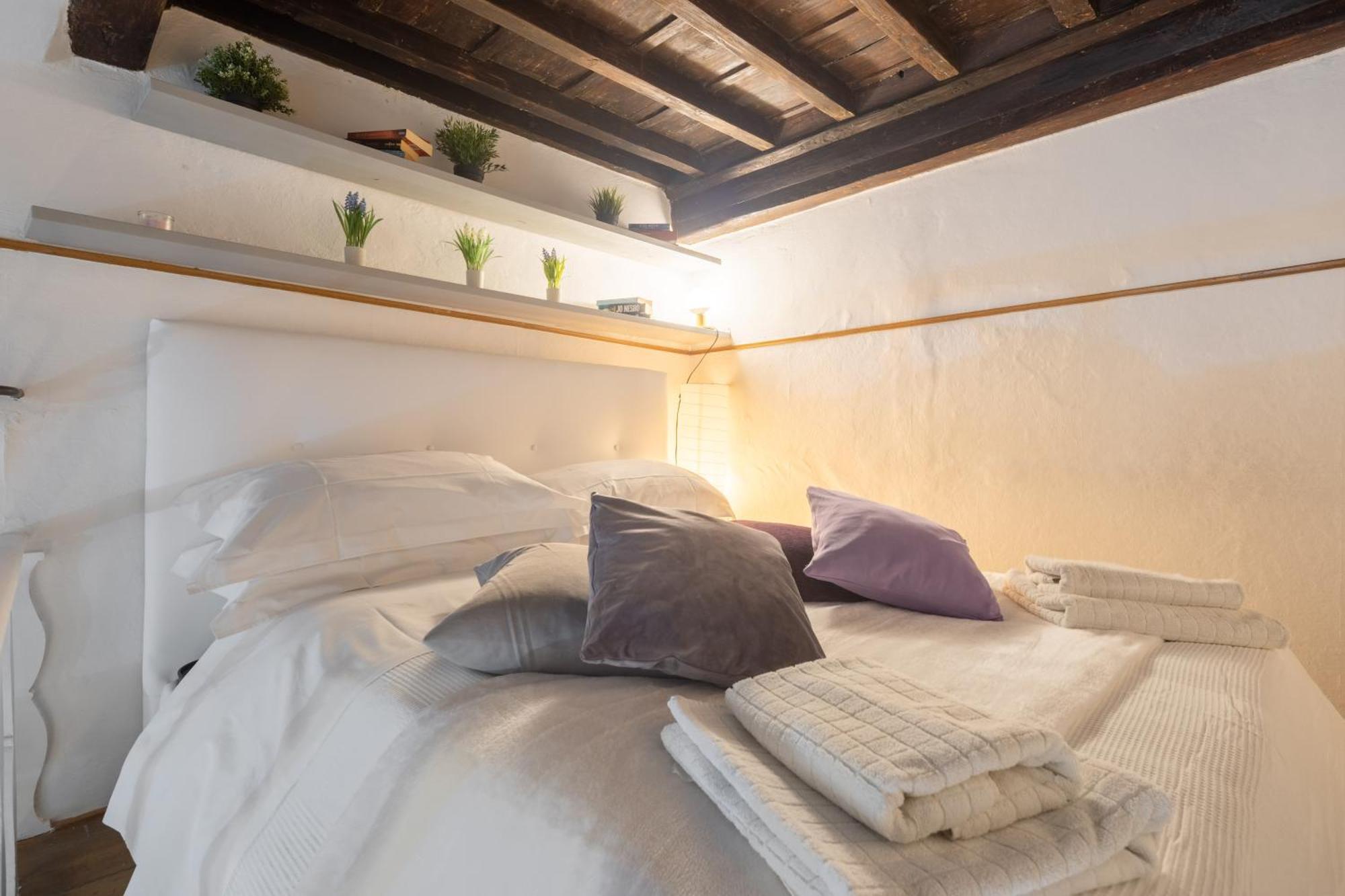 Apartment Charm Flat In Center Florence