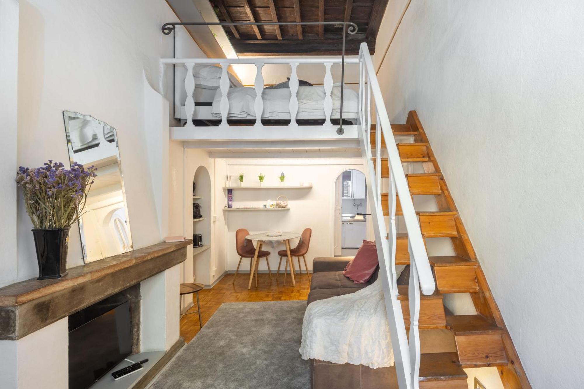 Apartment Charm Flat In Center Florence